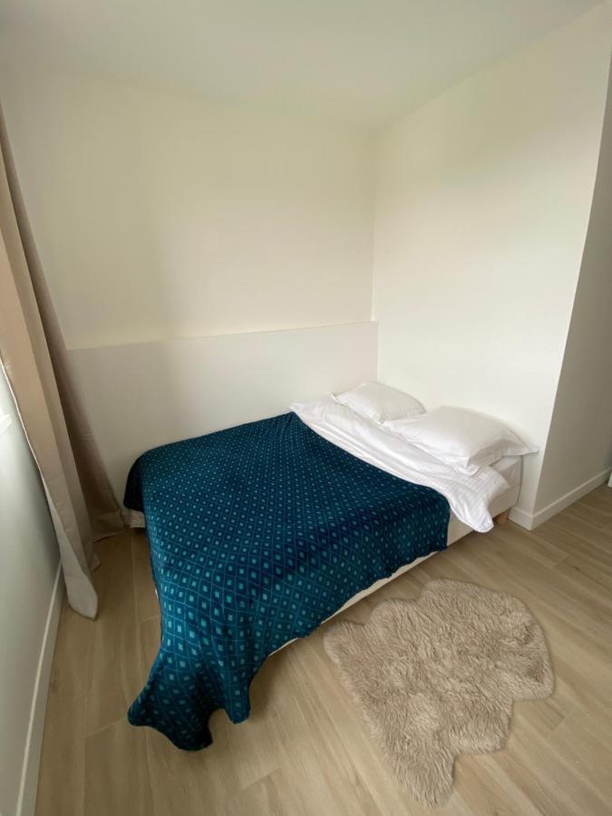 Grand Appartement Courbevoie Paris Exterior foto